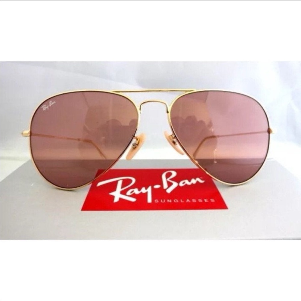 Ray-Ban Gold Aviator Sunglasses with Rose Lenses